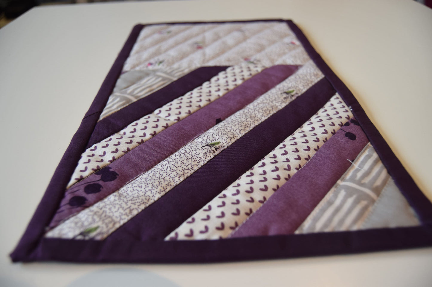 Mug Rug - Purple and White