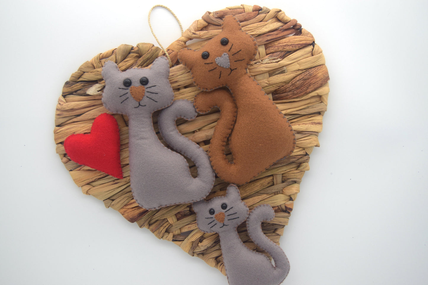 Cat Family Hanging Decoration - HEART-shaped Felt, Cat Parents, Kitten, Red Heart