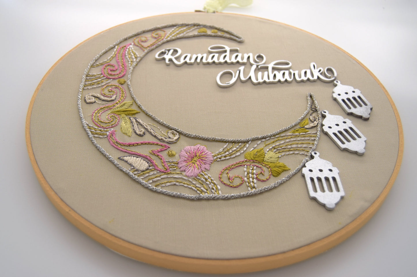 Ramadan Embroidery Hoop - RAMADAN MUBARAK Handmade Hand-stitched Embroidery Hoop